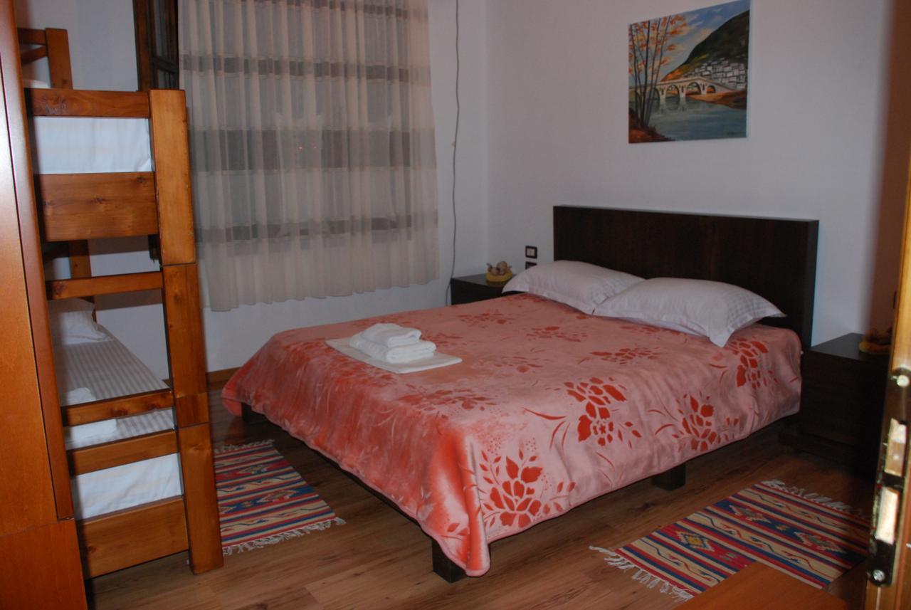 Bed & Breakfast Local Living Edi Berat Dış mekan fotoğraf