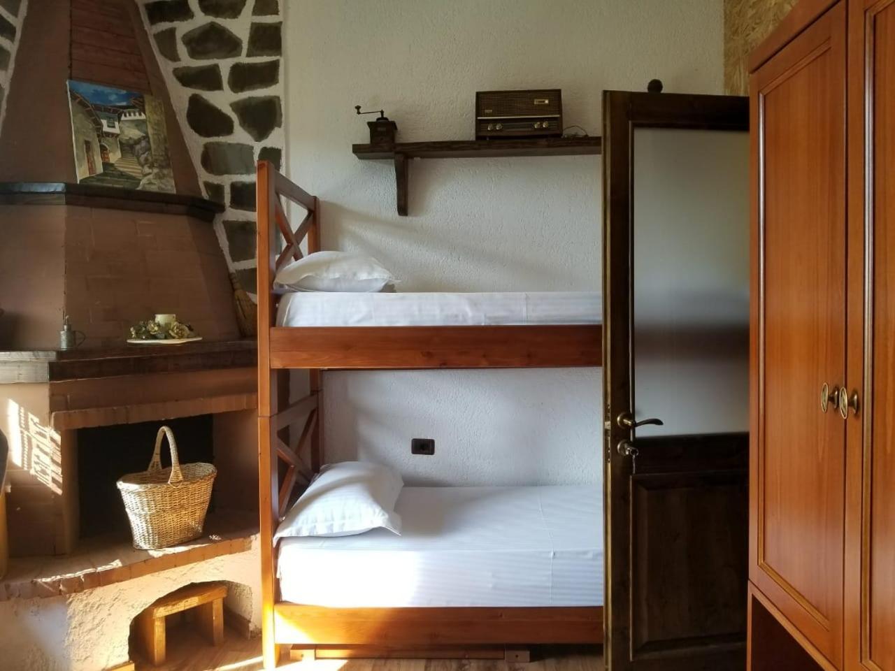 Bed & Breakfast Local Living Edi Berat Dış mekan fotoğraf